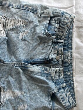 refuge Light Wash Distressed Denim Shorts